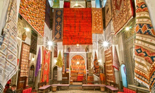 Fès pour une première visite : médina, artisanat et repères pratiques : photo de couverture pour illustrer cet article