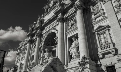 Fontaine de Trevi : quand y aller et quoi voir autour : photo de couverture pour illustrer cet article