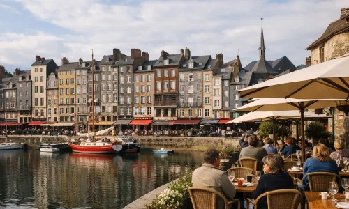 Honfleur en week-end : port, musées et bonnes pauses autour du Vieux Bassin : photo de couverture pour illustrer cet article