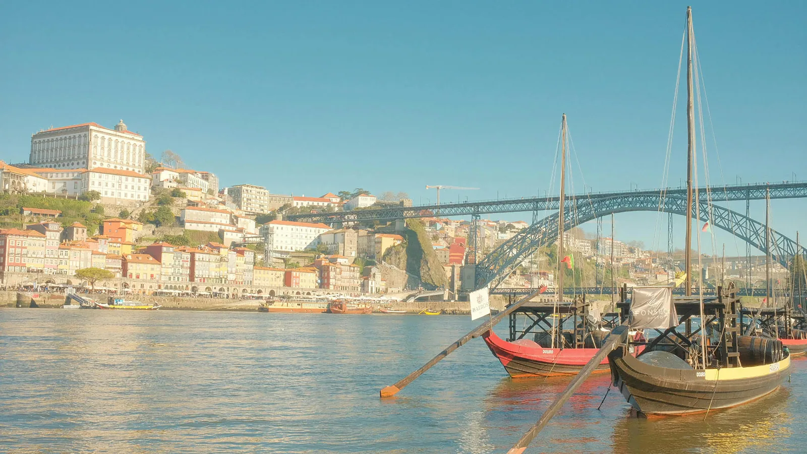 Ribeira à Porto : balade au bord du Douro et bonnes pauses : photo de couverture pour illustrer cet article