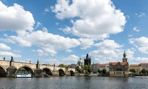 Prague en 3 jours : itinéraire entre ponts, quartiers et cafés : photo de couverture pour illustrer cet article