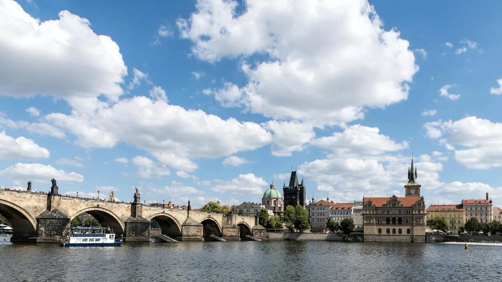 Prague en 3 jours : itinéraire entre ponts, quartiers et cafés : photo de couverture pour illustrer cet article