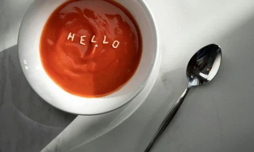 Gazpacho andalou : recette fraîche et équilibre des légumes : photo de couverture pour illustrer cet article